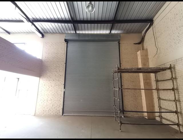 396M² WAREHOUSE TO LET IN POMONA